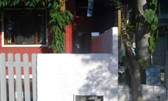 Imagem: Alugo Kitnet no Rio Tavares em terreno familiar