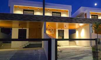 Imagem 2: Sobrado de Alto Padrão, 3 dormitórios sendo 1 suíte à venda - Pagani SC