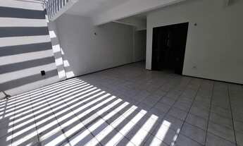 Imagem 5: Casa duplex na Maraponga