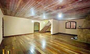 Imagem 3: Casa com 3 dormitórios à venda, 316 m² por R$ 800.000,00 - Carlos Guinle - Teresópolis/RJ