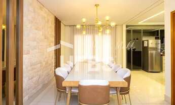 Imagem 10: Imóvel para venda tem 220 metros quadrados com 4 quartos