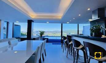 Imagem 4: Casa na Trindade com 4 dormitórios com vista espetacular, moderna e requintada