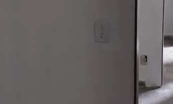 Imagem 5: Alugo casa de fundos 5 comodos , sendo 2qtos,sala ,coz e banheiro.Ao lado da estação feira