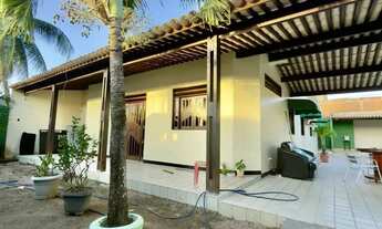 Imagem 2: Térrea para venda possui 250 metros quadrados com 4 quartos em Antares - Maceió - AL