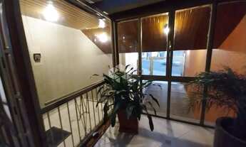 Imagem 4: Apartamento térreo com vaga coberta escriturada ótima localização no bairro