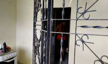 Imagem 3: 2 casas pra vender