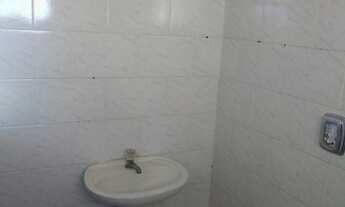 Imagem 2: Casa com 2quartos,1cozinha,1banheiro,1sala, areia de serviço e uma varanda