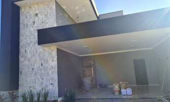 Imagem 2: Casa de condomínio para venda possui 152 metros quadrados com 3 quartos