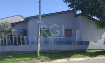 Imagem 2: Porto Alegre - Casa Padrão - Hípica