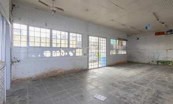 Imagem 5: Porto Alegre - Prédio Inteiro - Tristeza