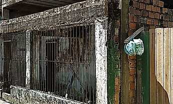 Imagem: Vendo terreno com estrutura de laje