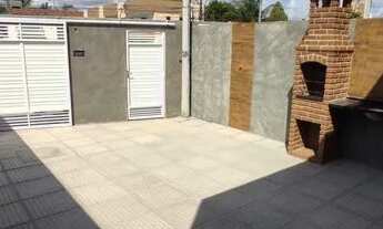 Imagem 3: Casas individuais com 2 ou 3 quartos, rua asfaltada, a poucos metros da parada de ônibus