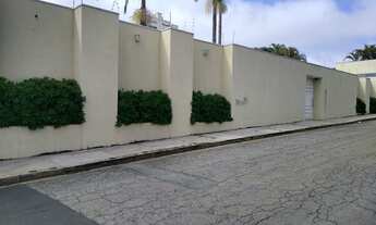 Imagem 2: Casa de alto padrão para venda com 700 metros quadrados com 4 suítes, 10 vagas, piscina, s