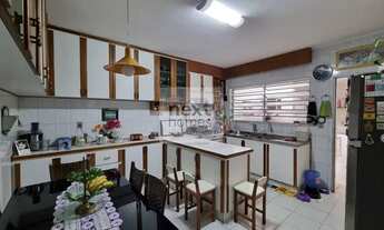 Imagem 3: Casa assobradada de 03 dormitórios, 03 salas e 02 vagas. Lote inteiro