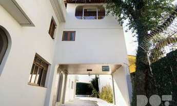 Imagem 5: CASA com 4 dormitórios à venda com 734m² por R$ 1.900.000,00 no bairro São Francisco - CUR