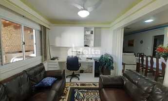 Imagem 7: Casa à venda, 4 quartos, 2 suítes, 2 vagas, Segismundo Pereira - Uberlândia/MG