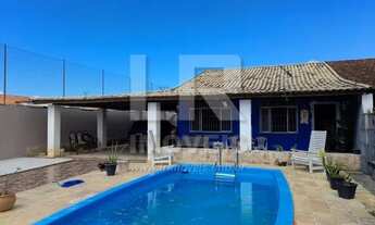 Imagem: Casa independente com anexo situada à poucos