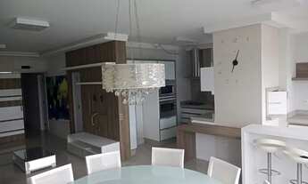 Imagem 2: Apartamento 3 Suítes Mobiliado e Decorado com Vista Panorâmica Para Locação Anual no/Centr