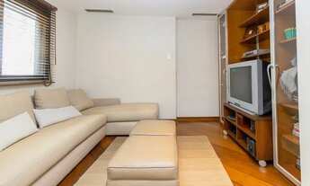 Imagem 4: Apartamento para venda possui 220 metros quadrados com 4 quartos em Vila Uberabinha - São