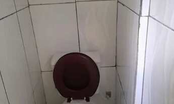 Imagem 3: Quarto e banheiro