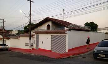 Imagem: Aluga se casa com 3 quartos( suítes) bairro