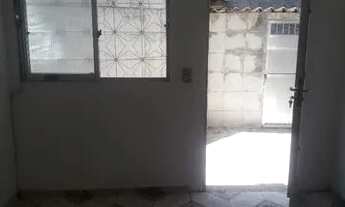 Imagem 3: Casa de vila familiar em Cordovil