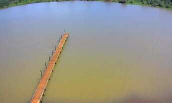 Imagem 2: Rancho Município de Cachoeira Alta, (Rio Claro do Caju) 113km de Jataí / 14km de Caçu - GO