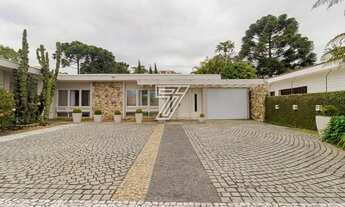 Imagem 2: Casa para venda tem 560 metros quadrados com 3 quartos em Jardim Social - Curitiba - PR