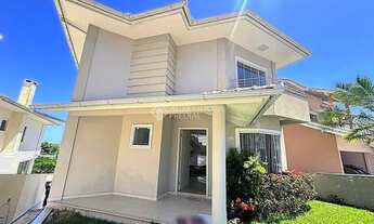 Imagem 3: Imóvel de alto padrão muito bem localizado na Pedra Branca, a poucos passos do lago!