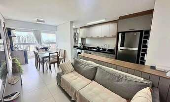 Imagem 2: Apartamento com 2 dormitórios à venda, 76 m² por R$ 900.000 - Bairro Itacolomi - Balneário