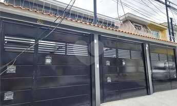 Imagem: Sobrado com 3 quartos à venda em Vila Isolina