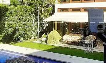 Imagem 3: Casa de temporada a 60 metros do mar, com piscina, no condomínio Pedra Verde, praia do Láz