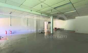 Imagem 6: Galpão 800m² para locação c/ doca, salas e pátio Salto Weissbach