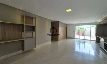 Imagem 3: Sobrado com 4 dormitórios sendo 2 suítes no Campos do Conde 2 - Chambord no Municipio de T