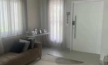 Imagem 4: Sobrado para venda possui 229 metros quadrados com 3 quartos em Urbanova - São José dos Ca