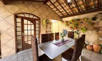 Imagem 3: Casa com 3 dormitórios à venda, 211 m² por R$ 800.000,00 - Sagrada Família - Belo Horizont