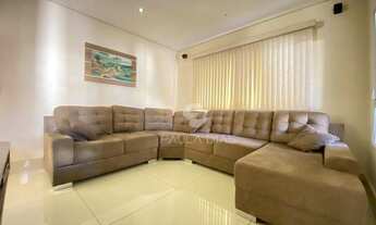 Imagem 2: Belíssimo Sobrado com 3 dormitórios à venda, 274 m² por R$ 980.000