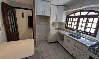 Imagem 5: Casa à venda com 184 m² sendo 3 dormitórios, 1 suíte 2 vagas de garagem no bairro do Butan