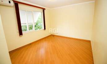 Imagem 2: Apartamento desocupado de um dormitório, 43,99m² de área privativa e baixo custo condomini