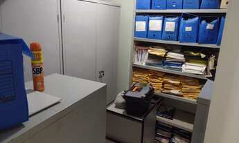 Imagem 3: Centro de Niterói - Rua da Conceição - Um conjunto de 5 Salas em Sobreloja, com Split, 132