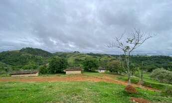 Imagem 2: Lote/Terreno para venda com 600m² no centro de Igaratá-SP