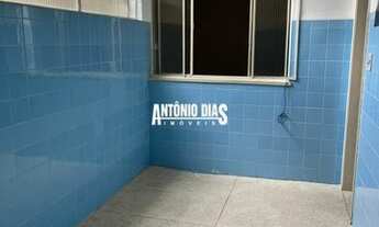 Imagem 6: Sobrado residencial ou comercial - sem garagem - em frente ao Colégio Academia