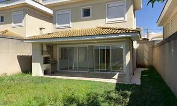 Imagem: Sobrado à venda em condomínio fechado