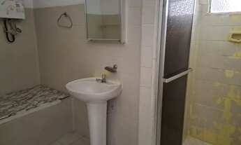 Imagem 3: Casa para venda possui 130 metros quadrados com 2 quartos em Centro - Itapipoca - Ceará