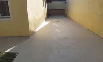 Imagem 2: Casa linear em condomínio Tingui