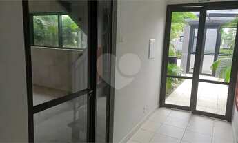 Imagem 5: Sala ou Ponto comercial com 2 pisos sendo 70m na Ponta Negra em condomínio