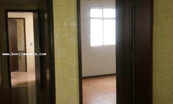 Imagem 6: Apartamento para Venda em Nova Friburgo, Centro, 4 dormitórios, 1 suíte, 3 banheiros, 1 va