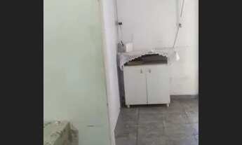 Imagem 2: Aluga-se Kitnet Casa com 1 dormitório