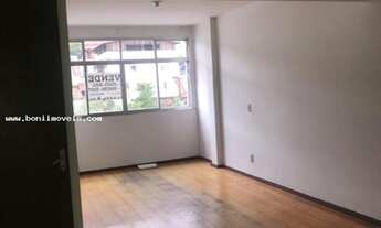 Imagem 2: Apartamento para Venda em Nova Friburgo, Centro, 4 dormitórios, 1 suíte, 3 banheiros, 1 va