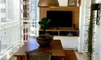 Imagem 2: Excelente localização, rodeado de comércio serviços e condução, fácil acesso ao metrô